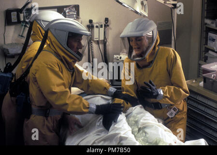 Photo du film de "déclenchement" Dustin Hoffman, Rene Russo © 1995 Warner Brothers Crédit Photo : Peter Sorel Référence de fichier #  31043164THA pour un usage éditorial uniquement - Tous droits réservés Banque D'Images