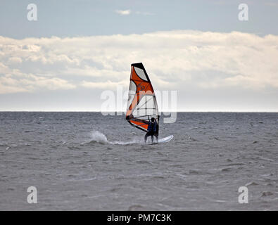 Planche à voile, Monifieth, Angus, Tayside, est de l'Écosse, Royaume-Uni Banque D'Images