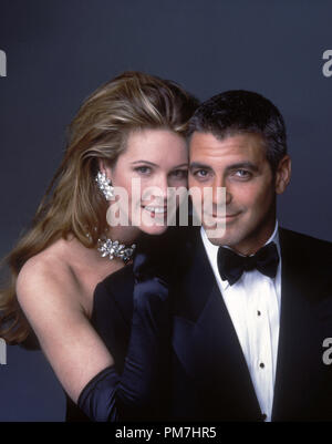 Photo du film de "Batman et Robin" Elle MacPherson, George Clooney © 1997 Warner Brothers / DC Comics #  de référence fichier 31013438THA pour un usage éditorial uniquement - Tous droits réservés Banque D'Images