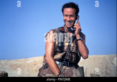 Photo du film de 'dans l'armée maintenant' Pauly Shore © 1994 Hollywood Pictures Photo Credit : Kelvin Jones Référence #  31129325THA pour un usage éditorial uniquement - Tous droits réservés Banque D'Images