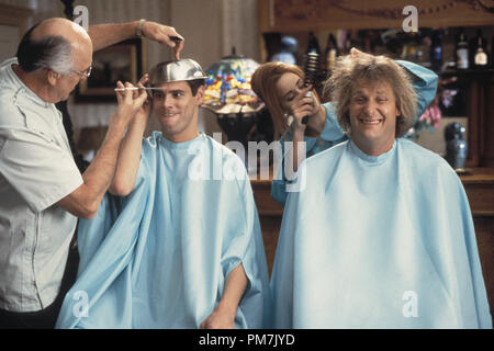 Photo du film de 'Dumb et Dumber' Jim Carrey, Jeff Daniels © 1994 New Line Cinema Crédit photo : Mark Fellman Référence de fichier #  31129366THA pour un usage éditorial uniquement - Tous droits réservés Banque D'Images