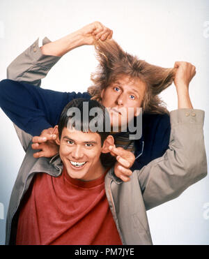 Photo du film de 'Dumb et Dumber' Jim Carrey, Jeff Daniels © 1994 New Line Cinema Référence #  31129367THA pour un usage éditorial uniquement - Tous droits réservés Banque D'Images