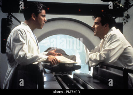 Photo du film de 'Chicago Hope' Adam Arkin, Mandy Patinkin de référence de dossier 1994 31129389THA pour un usage éditorial uniquement - Tous droits réservés Banque D'Images