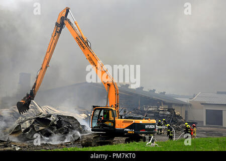 Salo, Finlande. 14 septembre, 2018. Le feu détruit la production et les bureaux d'Kynttila-Tuote fabricant bougie finlandais Oy. Credit : Taina Sohlman Banque D'Images
