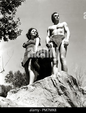 Johnny Weissmuller et Maureen O'Sullivan 'Tarzan l'homme singe'1932 MGM Référence de dossier 31202 373THA Banque D'Images