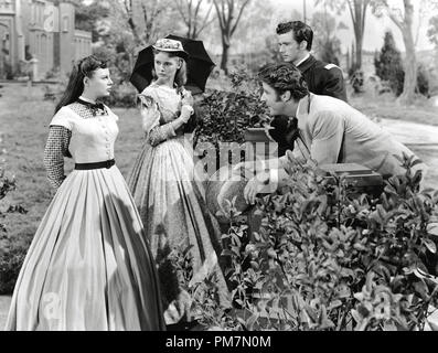 June Allyson, Janet Leigh, Peter Lawford, et Richard Wyler 'peu de femmes" 1949 de référence de dossier MGM 31202 593THA Banque D'Images