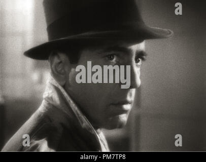 Humphrey Bogart, 'Casablanca' (Warner 1942 Filmframe) avec la permission de Warner Home Vidéo référence #  31386 761 Banque D'Images