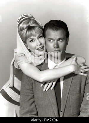 Publicité studio de toujours 'Je rêve de Larry Hagman, Jeannie' Barbara Eden Référence de dossier 31537 1965 625THA Banque D'Images