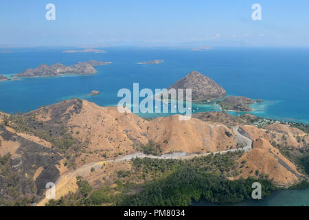 Le beau paradis indonésien de Padar Island dans le Parc National de Komodo. Banque D'Images