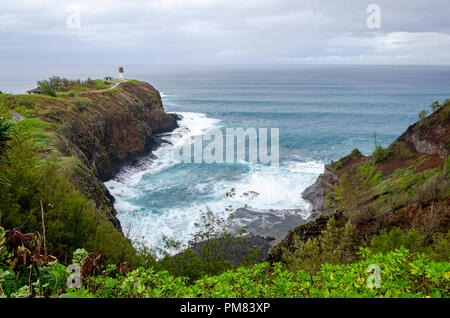 Kīlauea Point Lighthouse sur l'île de Kauai. Le phare est partiellement recouvert d'échafaudages comme il a été l'objet d'une rénovation en 2010. Banque D'Images
