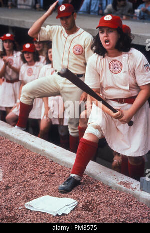 Photo du film ou encore la publicité de 'une ligue de leurs propres' Tom Hanks, Rosie O'Donnell © 1992 Columbia Crédit Photo : John Biever Tous droits réservés de référence de dossier 31487 011THA pour un usage éditorial uniquement Banque D'Images