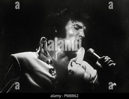 (Archivage classique du cinéma - Rétrospective) Elvis Presley Elvis Presley, vers 1970. Référence #  31616 Fichier 010THA Banque D'Images