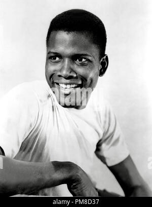 Sidney Poitier, 'Le Blackboard Jungle' 1955 MGM Référence de dossier #  31955 242THA Banque D'Images