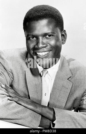 Sidney Poitier, vers 1967 référence #  31955 Fichier 243THA Banque D'Images