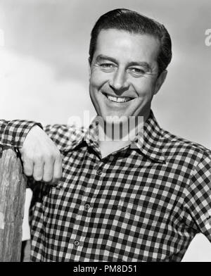 Ray Milland, vers 1946 référence #  31955 293THA Banque D'Images