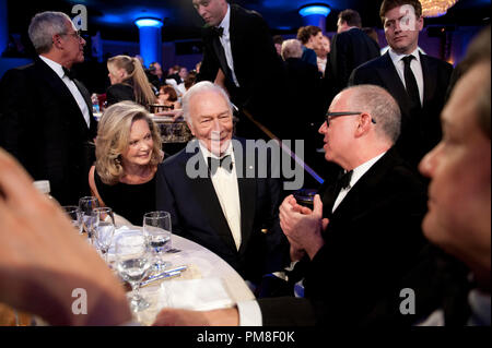 Christopher Plummer, gagnant du Golden Globe Award pour la MEILLEURE PERFORMANCE PAR UN ACTEUR DANS UN RÔLE DE SOUTIEN DANS UN FILM pour son rôle dans "débutants" à la 69e assemblée annuelle Golden Globe Awards au Beverly Hilton de Los Angeles, CA le dimanche, Janvier 15, 2012. Banque D'Images