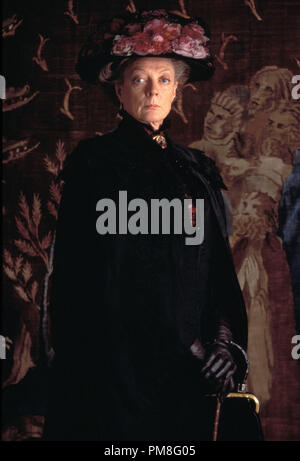 Photo du film / publicité encore de 'The Secret Garden' Maggie Smith © 1993 Warner Bros. Crédit photo : Murray fermer le fichier Référence #  31371061THA pour un usage éditorial uniquement Tous droits réservés Banque D'Images