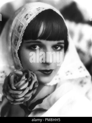 (Archives Cinéma classique - rétrospective Louise Brooks) Louise Brooks circa 1926 référence du dossier 31500 033THA Banque D'Images