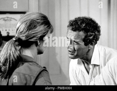 (Archivage classique du cinéma - Paul Newman) Rétrospective 'Rachel, Rachel' Paul Newman et Joanne Woodward 1968 Warner de référence de dossier 31510 039THA Banque D'Images