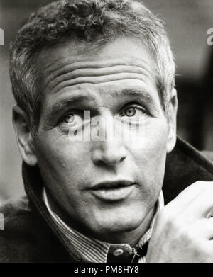 Paul Newman, 'l'homme' MacKintosh de référence de dossier 31510 1973 054THA Banque D'Images