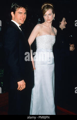 Tom Cruise et Nicole Kidman au Golden Globe Awards 1996 © CCR /Le Hollywood Archive - Tous droits réservés référence #  31515 417 Banque D'Images