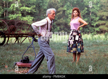 Photo du film ou encore la publicité de 'Blaze' Paul Newman et Lolita Davidovich © 1989 Touchstone Pictures Photo Credit : Sidney Baldwin Tous Droits Réservés #  de référence fichier 31623162THA pour un usage éditorial uniquement Banque D'Images