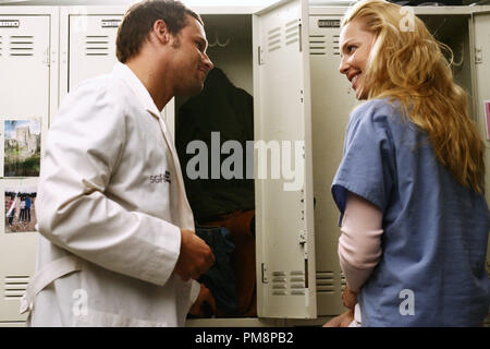 Publicité studio toujours de 'Grey's Anatomy' (saison 2 épisode Nom : Hier) Justin Chambers, Katherine Heigl 2006 Crédit photo : Scott Garfield Banque D'Images