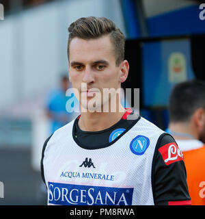 Arkadiusz Milik du SSC Napoli vu avant le jeu. SSC Napoli contre la Fiorentina lors de la série d'un match de football au stade San Paolo. Score final 1-0 Napoli Fiorentina. Banque D'Images