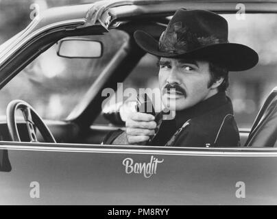 Publicité studio de encore « Smokey et le Bandit II' Burt Reynolds © 1980 Tous droits réservés Universal Référence de fichier #  31715105THA pour un usage éditorial uniquement Banque D'Images