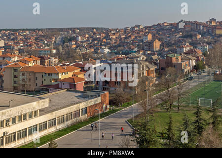 Sofia, Bulgarie - 15 mars 2014 : vue panoramique exceptionnelle de la ville de Haskovo - du Monument de la Vierge Marie , Bulgarie Banque D'Images