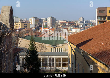 Sofia, Bulgarie - 15 mars 2014 : vue panoramique exceptionnelle de la ville de Haskovo - du Monument de la Vierge Marie , Bulgarie Banque D'Images