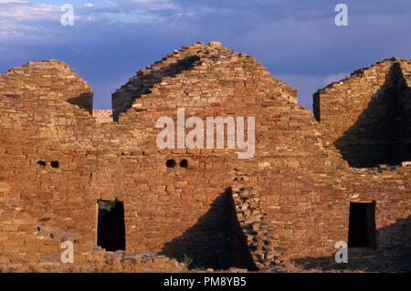 Ruines Anasazi de Pueblo del Arroyo, Chaco Canyon, Nouveau Mexique. Photographie Banque D'Images