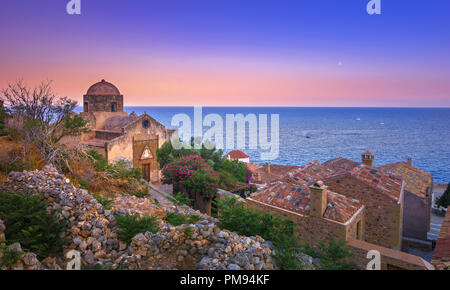 La cité médiévale de Castletown '' de Monemvasia, souvent appelés "Gibraltar" Grec, Laconie, Péloponnèse, Grèce Banque D'Images