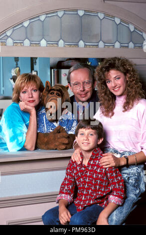Publicité studio de toujours 'Alf' Max Wright, Anne Schedeen, Andrea Elson, Benji Gregory 1986 Tous droits réservés de la référence du fichier #  31700366THA pour un usage éditorial uniquement Banque D'Images