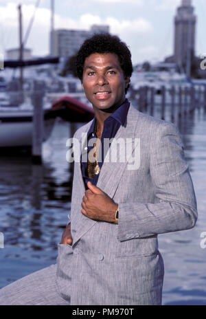 Publicité studio de toujours 'Miami Vice' Philip Michael Thomas circa 1985 Banque D'Images