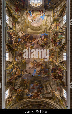Plafond en trompe-l'œil, Chiesa di Sant'Ignazio di Loyola à Campo Marzio, Rome, Italie Banque D'Images