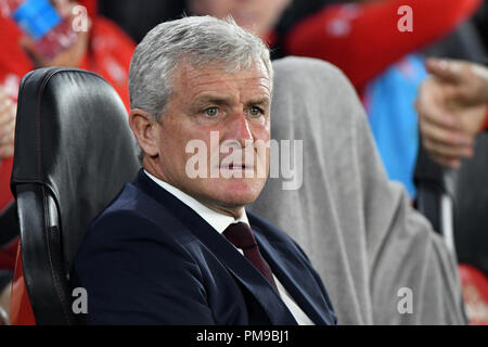 Southampton, UK. 17 septembre 2018. Mark Hughes, le manager de Southampton - Southampton v Brighton & Hove Albion, Premier League, St Mary's Stadium, Southampton - 17 septembre 2018 compris ceux énumérés comme 'live' Crédit : Richard Calver/Alamy Live News Crédit : Richard Calver/Alamy Live News Banque D'Images