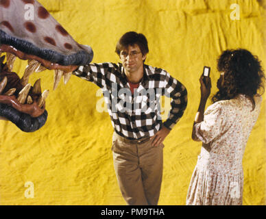 Publicité studio toujours de 'Beetlejuice' Alec Baldwin, Geena Davis © 1988 Warner Tous Droits Réservés #  de référence fichier 31694350THA pour un usage éditorial uniquement Banque D'Images