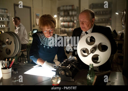 Helen Mirren comme "Alma Reville" et Anthony Hopkins comme "Alfred Hitchcock" sur l'ensemble d'Hitchcock. Banque D'Images