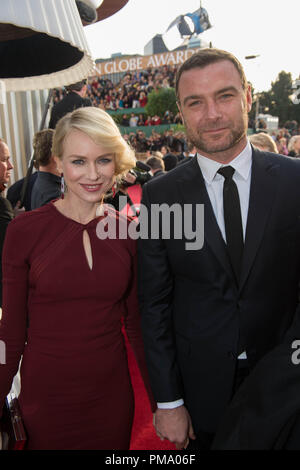 Nommé pour la MEILLEURE PERFORMANCE PAR UNE ACTRICE DANS UN FILM - Drame pour son rôle dans "L'IMPOSSIBLE", l'actrice Naomi Watts et l'acteur Liev Schreiber assister au 70e Congrès annuel de Golden Globe Awards au Beverly Hilton de Los Angeles, CA le dimanche, Janvier 13, 2013. Banque D'Images