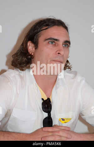 Joaquin Phoenix 'Portrait' de sa session, le 18 novembre 2013. La reproduction par les tabloïds américains est absolument interdit. Référence #  32189 Fichier 011CCR pour un usage éditorial uniquement - Tous droits réservés Banque D'Images