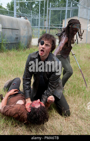 Rick Grimes (Andrew Lincoln), le Gouverneur (David Morrissey) et Michonne (Danai Gurira) - The Walking Dead - Saison 4, épisode 8 - Crédit photo : La page des gènes/AMC Banque D'Images