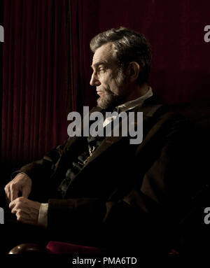 'LINCOLN' Daniel Day Lewis stars comme le président Abraham Lincoln dans cette scène du réalisateur Steven Spielberg 'Lincoln' de DreamWorks Pictures et Twentieth Century Fox Banque D'Images