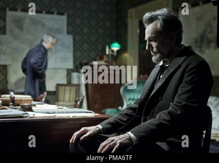 LINCOLN Daniel Day Lewis stars comme le président Abraham Lincoln dans cette scène du réalisateur Steven Spielberg 'Lincoln' de DreamWorks Pictures et Twentieth Century Fox Banque D'Images