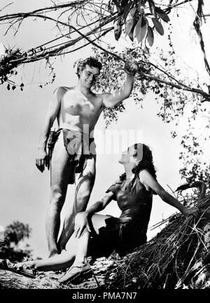 Johnny Weissmuller, Maureen O'Sullivan, 'Tarzan trouve un fils !', 1939 Référence de dossier MGM 32263 673THA Banque D'Images