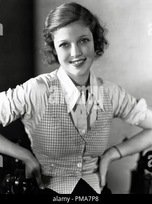 Loretta Young vers 1935 référence #  32263 Fichier 716THA Banque D'Images
