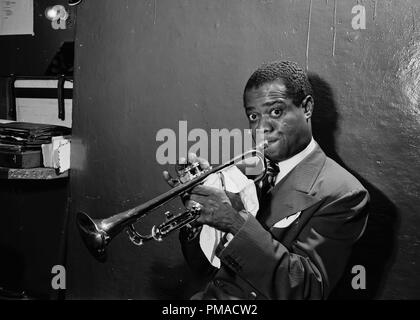 Portrait de Louis Armstrong, Aquarium, New York, N.Y., vers juillet 1946. Photo par : William P. Gottlieb référence #  32368 464THA Banque D'Images