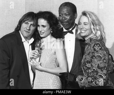 Gérard Depardieu, Andie MacDowell, Morgan Freeman, berger de Cybill à la 48e Golden Globe Awards annuel, 1991 Référence du dossier #  32509 547THA Banque D'Images