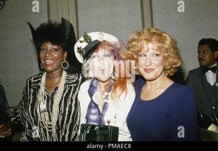 Patti Labelle, Cyndi Lauper et Bette Midler, 1985 © CCR /Le Hollywood Archive - Tous droits réservés référence #  32509 778THA Banque D'Images