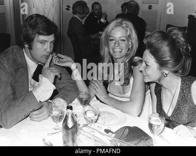 Lee Majors et Farrah Fawcett épouse vers 1973 © CCR /Le Hollywood Archive - Tous droits réservés référence #  32633 724THA Banque D'Images